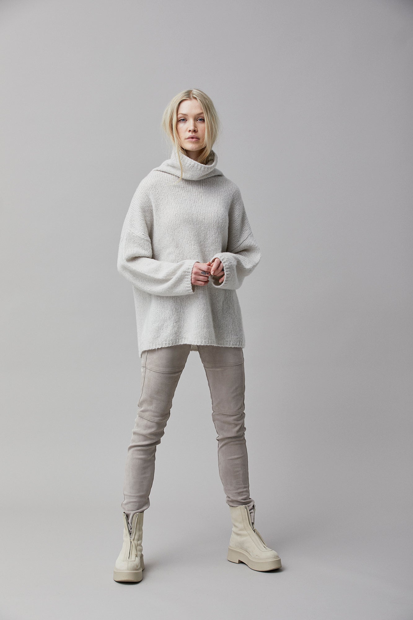 Roll-neck Cashmere Blend