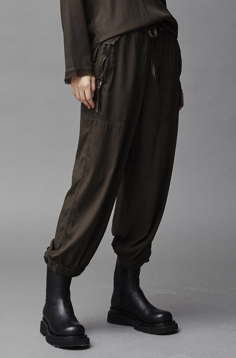 Silk Zip pants