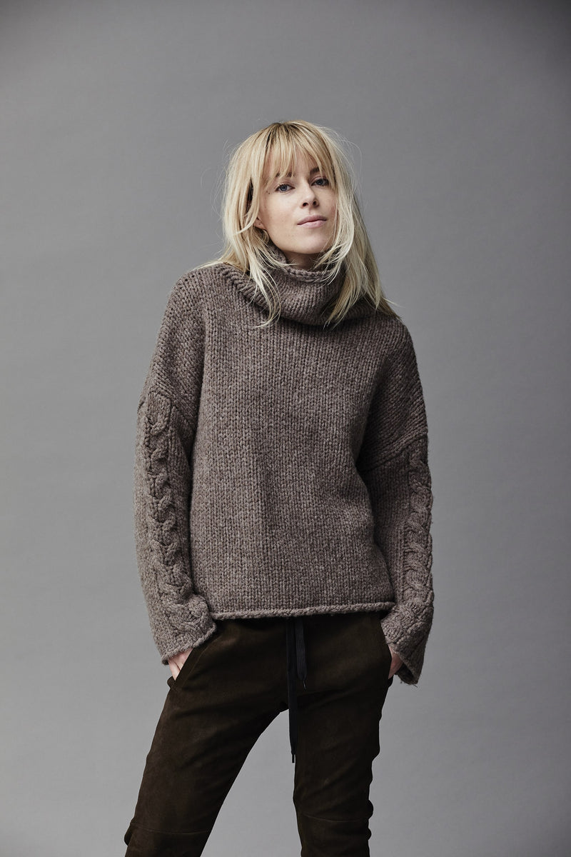 Wool Turtle Neck Cable