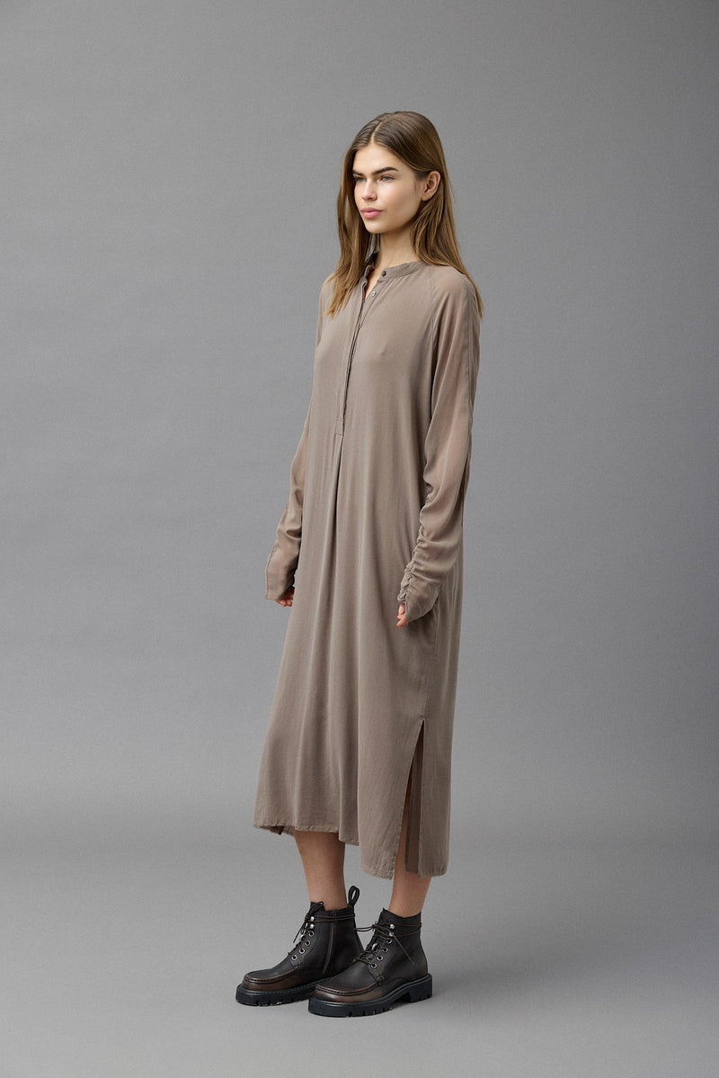 Silk Georgette Gathered sleeve dress