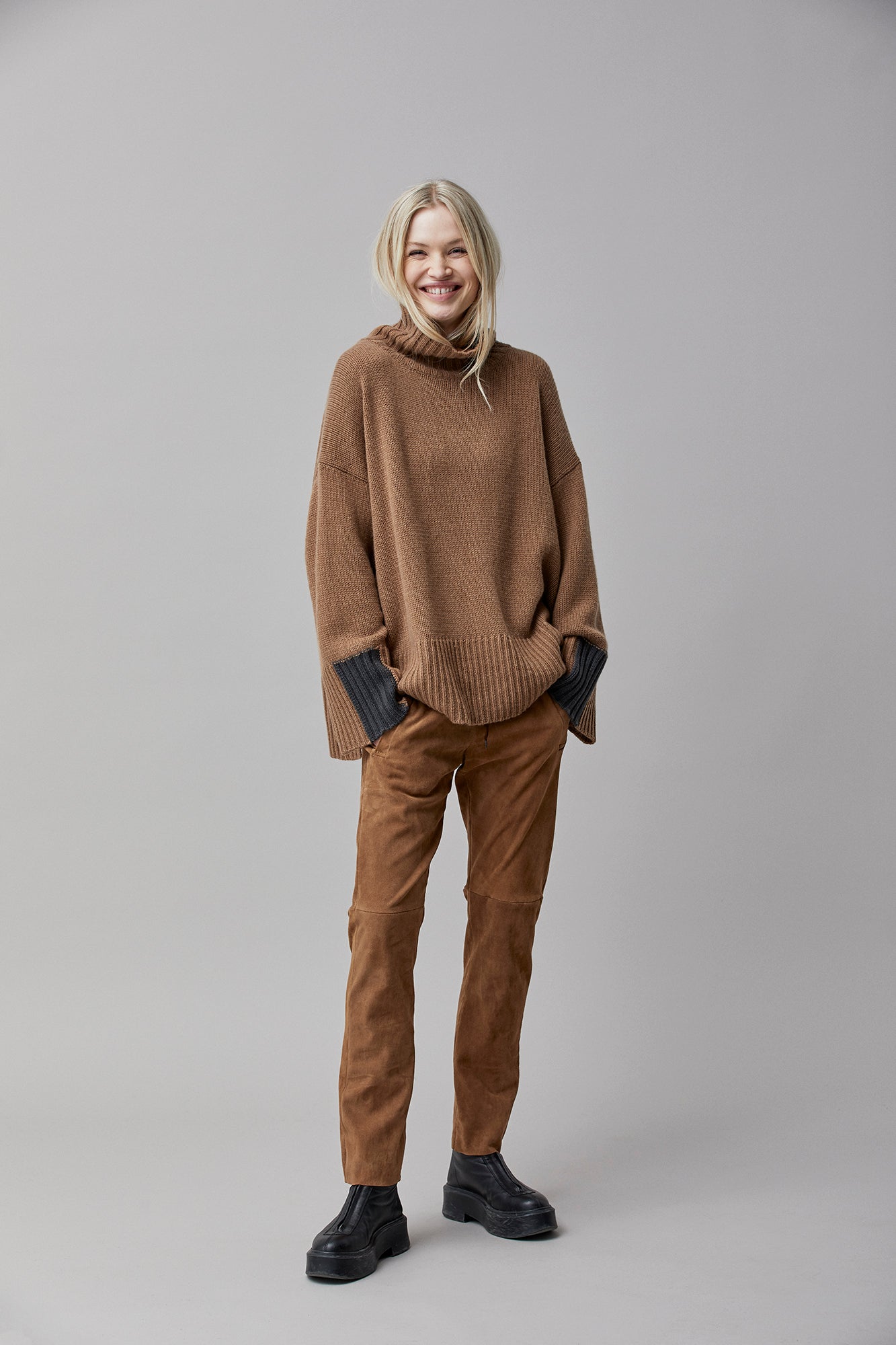 Cashmere Roll-neck